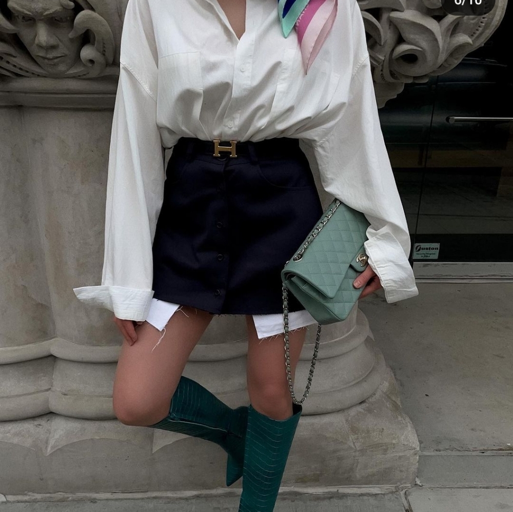 Navy mini skirt